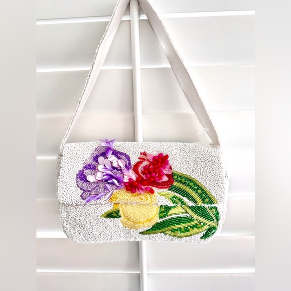 Tik Tok Viral TJ Maxx Marshalls Beaded Shoulder Bag Purse White Floral Flowers - Picture 3 of 3
